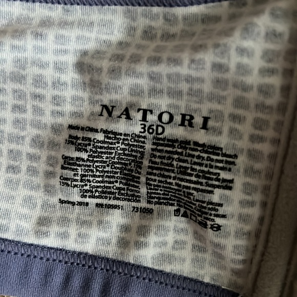 Natori Sports Bra - Picture 4 of 5